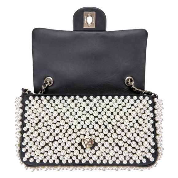 CHANEL Mini Pearl Flap Bag - Picture 3 of 11